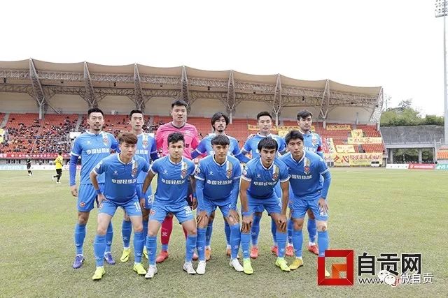 八卦媒体曝料 瓜迪奥拉外遇对象出席太太团合影