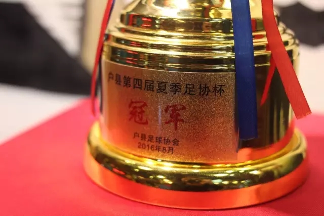 弗兰克：比尔每天苦练3-4小时 他决心以更高水平回归赛场
